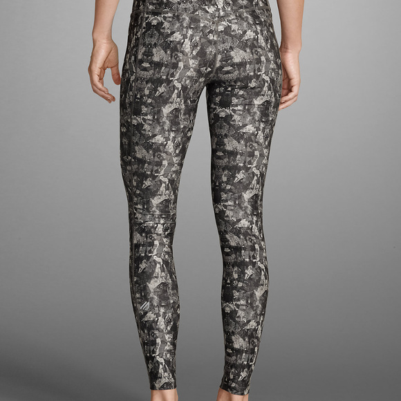 Eddie Bauer black/gray print leggings - Picture 1 of 7